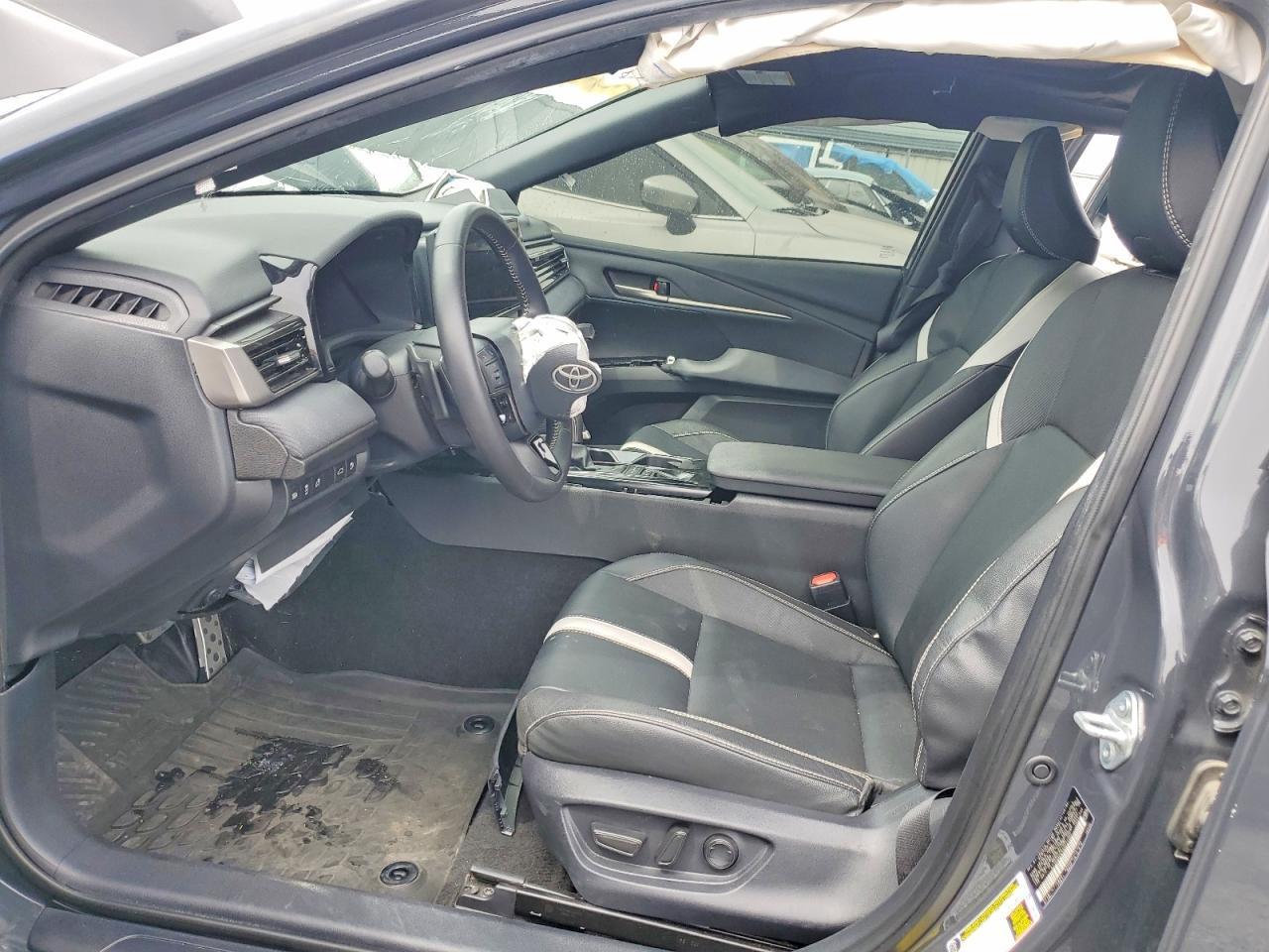 2025 Toyota Camry Se - zdjęcie 7