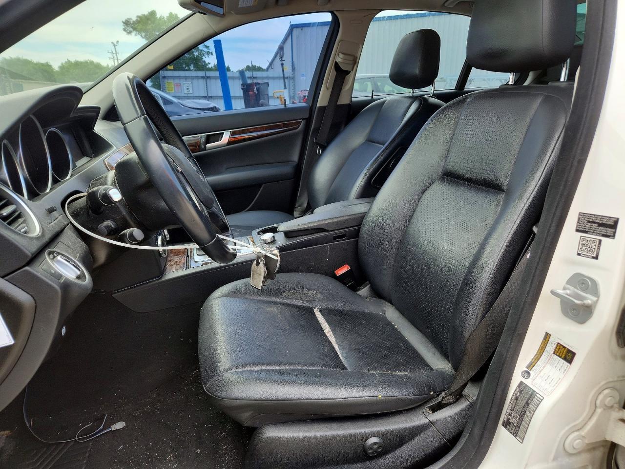 2014 Mercedes-Benz C 250 - zdjęcie 7
