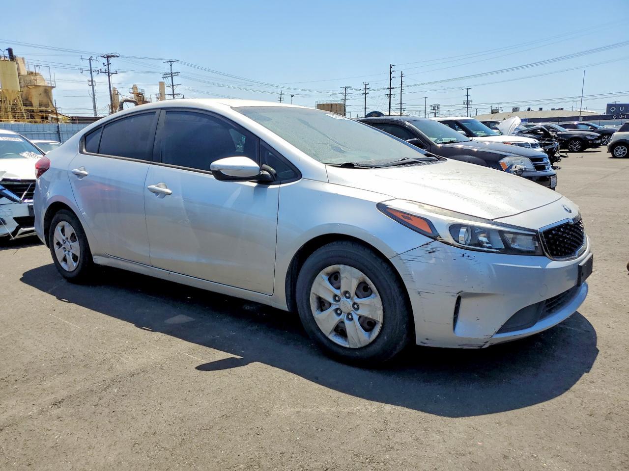 2017 Kia Forte Lx - zdjęcie 4