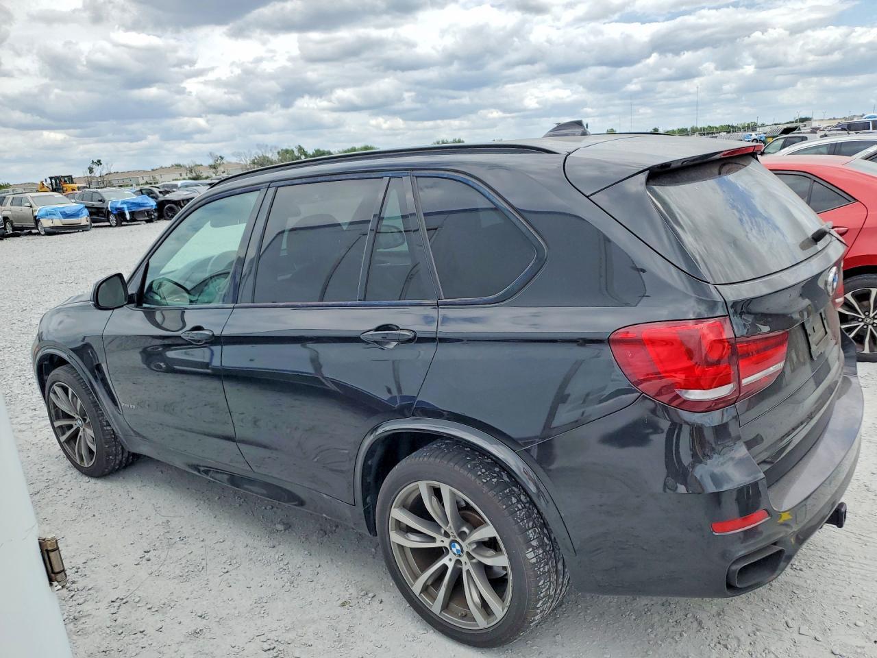 2014 BMW X5 xDrive50I - zdjęcie 2
