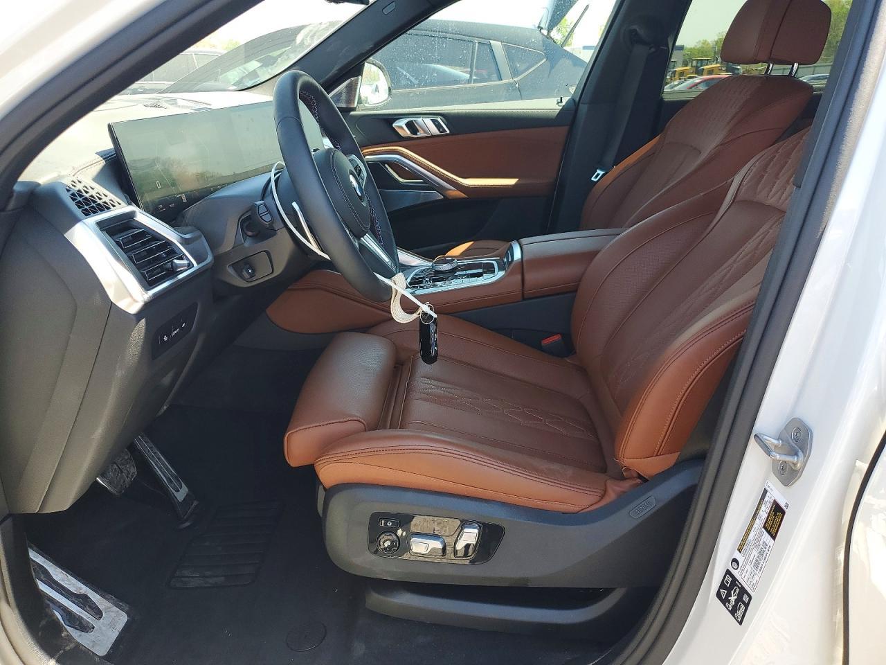 2026 BMW X6 M60I - zdjęcie 7