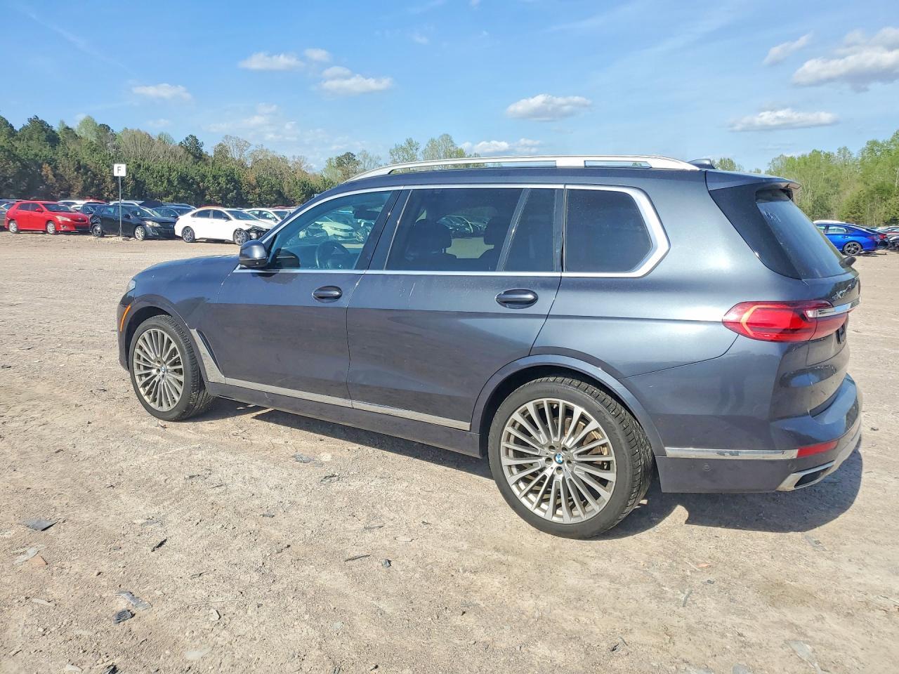 2019 BMW X7 xDrive40I - zdjęcie 2