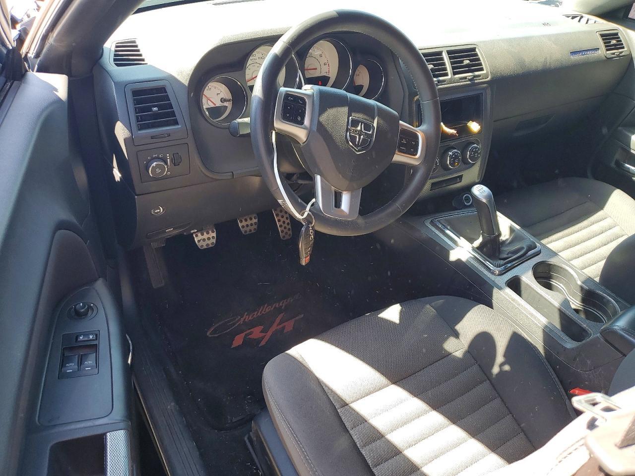 2014 Dodge Challenger R - zdjęcie 8