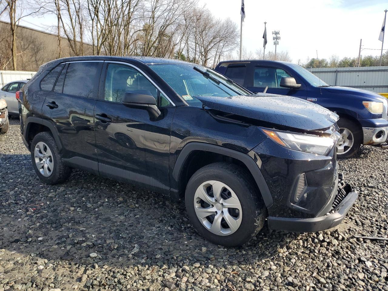 2023 Toyota Rav4 Le - zdjęcie 4