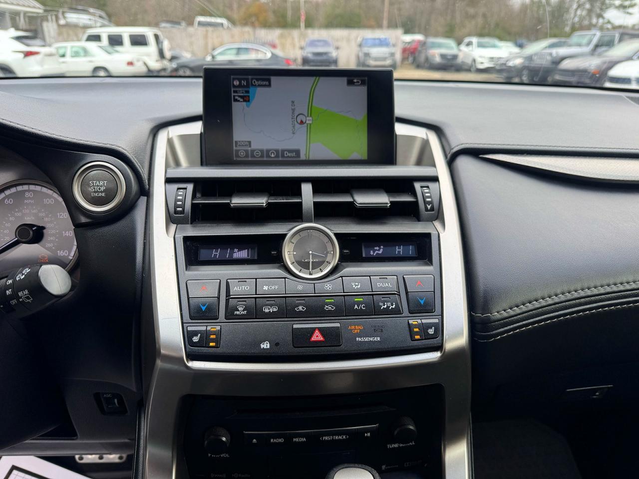 2015 Lexus Nx 200T - zdjęcie 11