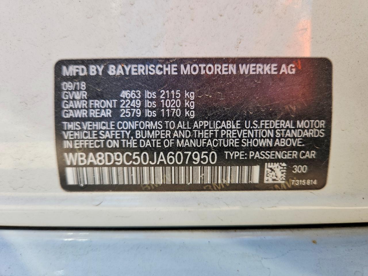 2018 BMW 330 Xi - zdjęcie 12