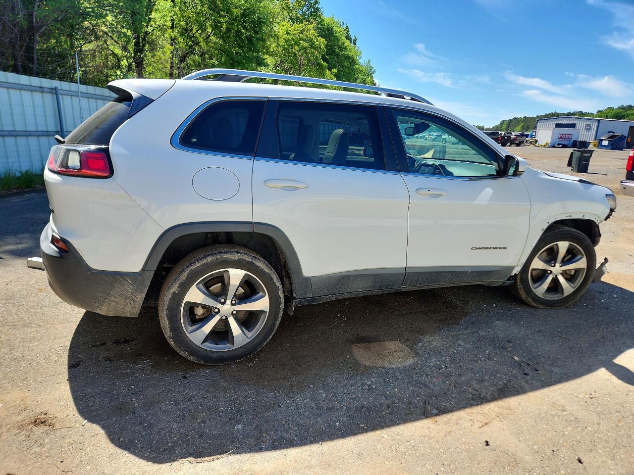 2019 Jeep Cherokee Limited - zdjęcie 3