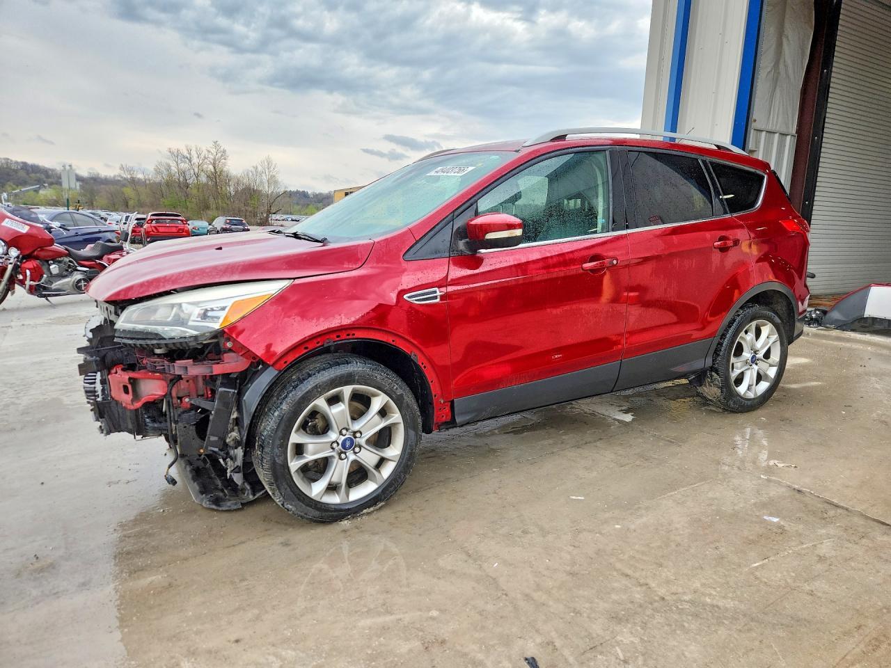 2015 Ford Escape Titanium - zdjęcie główne