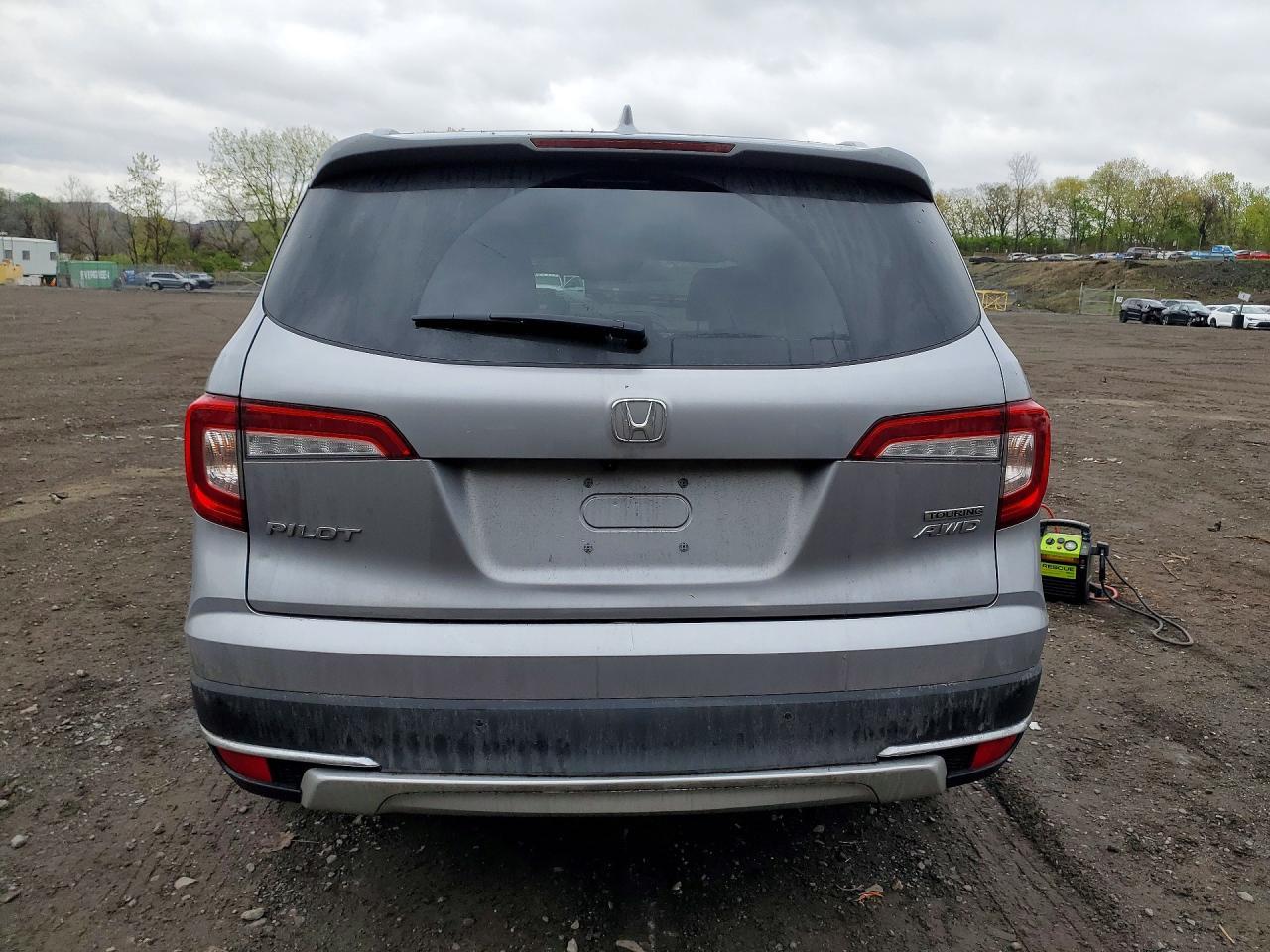 2022 Honda Pilot Touring - zdjęcie 6