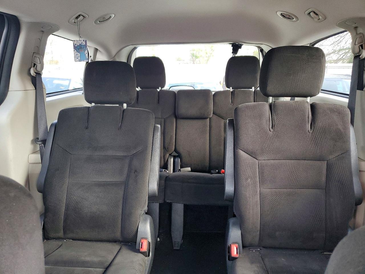 2015 Dodge Grand Caravan - zdjęcie 10