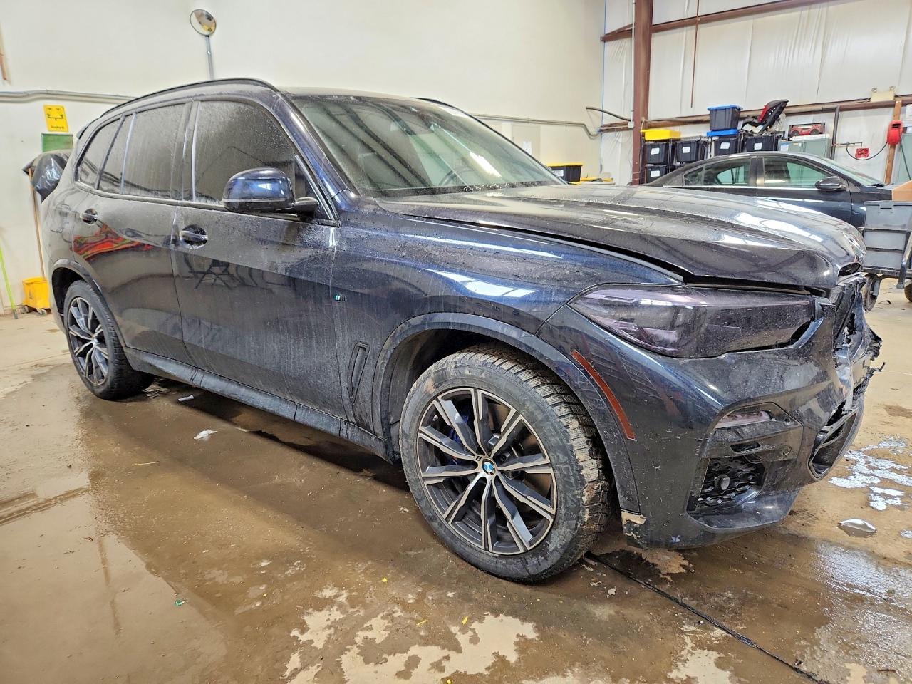 2021 BMW X5 xDrive40I - zdjęcie 4