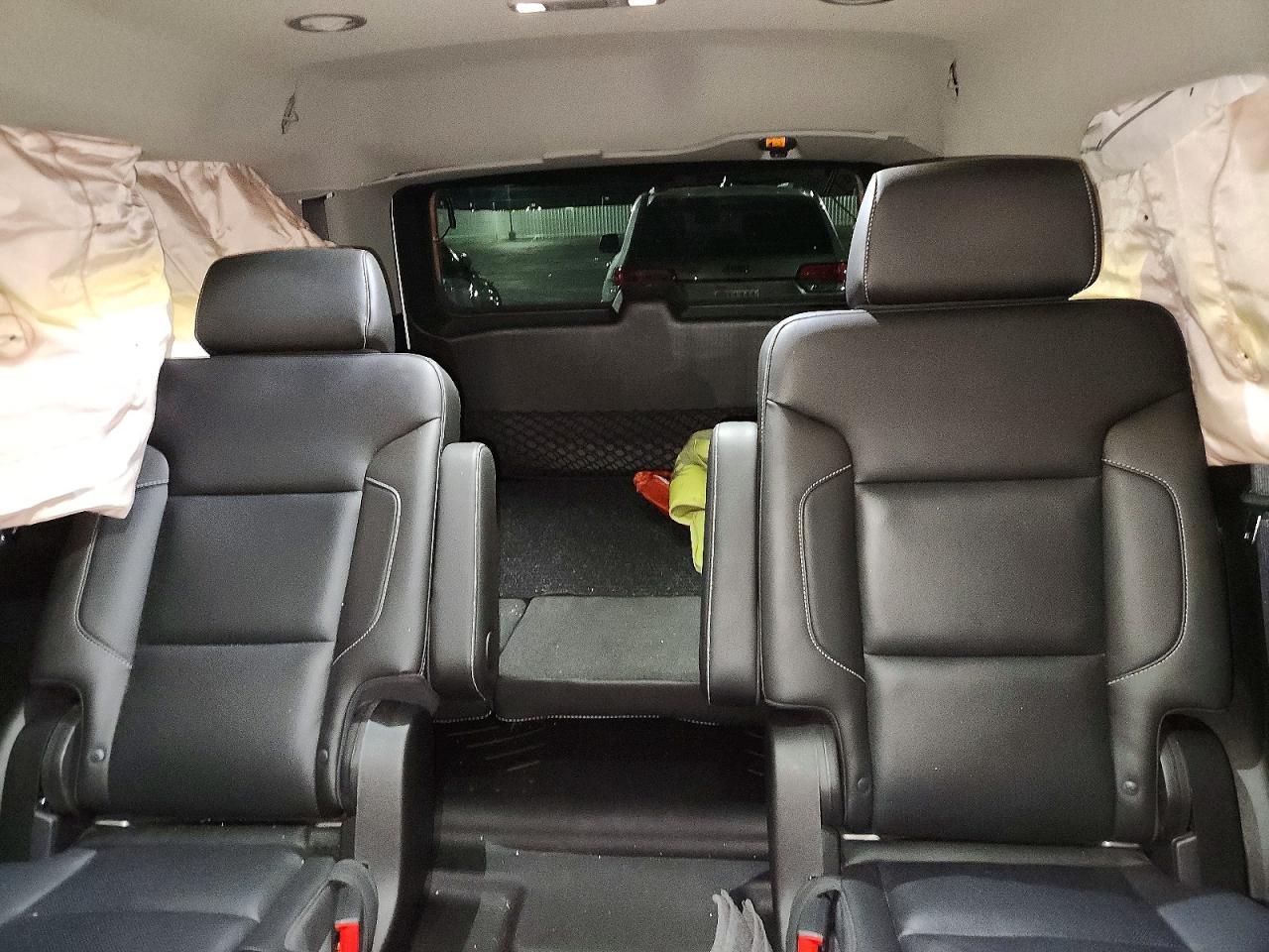 2019 Chevrolet Tahoe C1500 Premier - zdjęcie 10