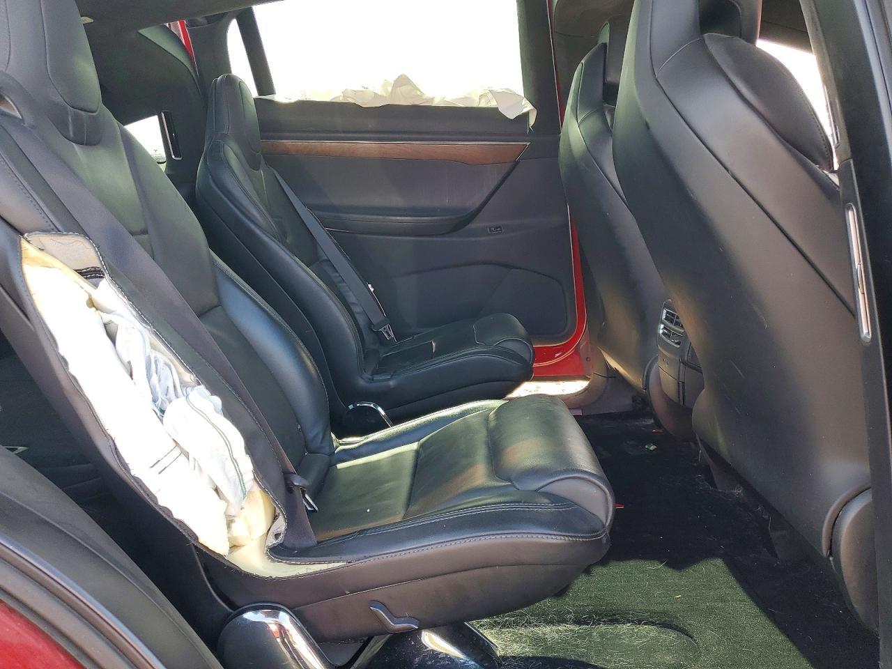 2017 Tesla Model X - zdjęcie 11