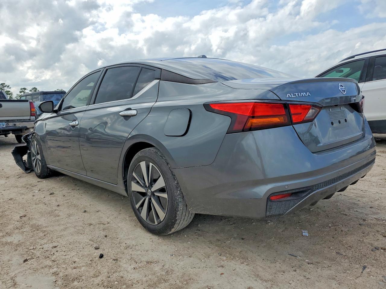2021 Nissan Altima 2.5 Sv - zdjęcie 2