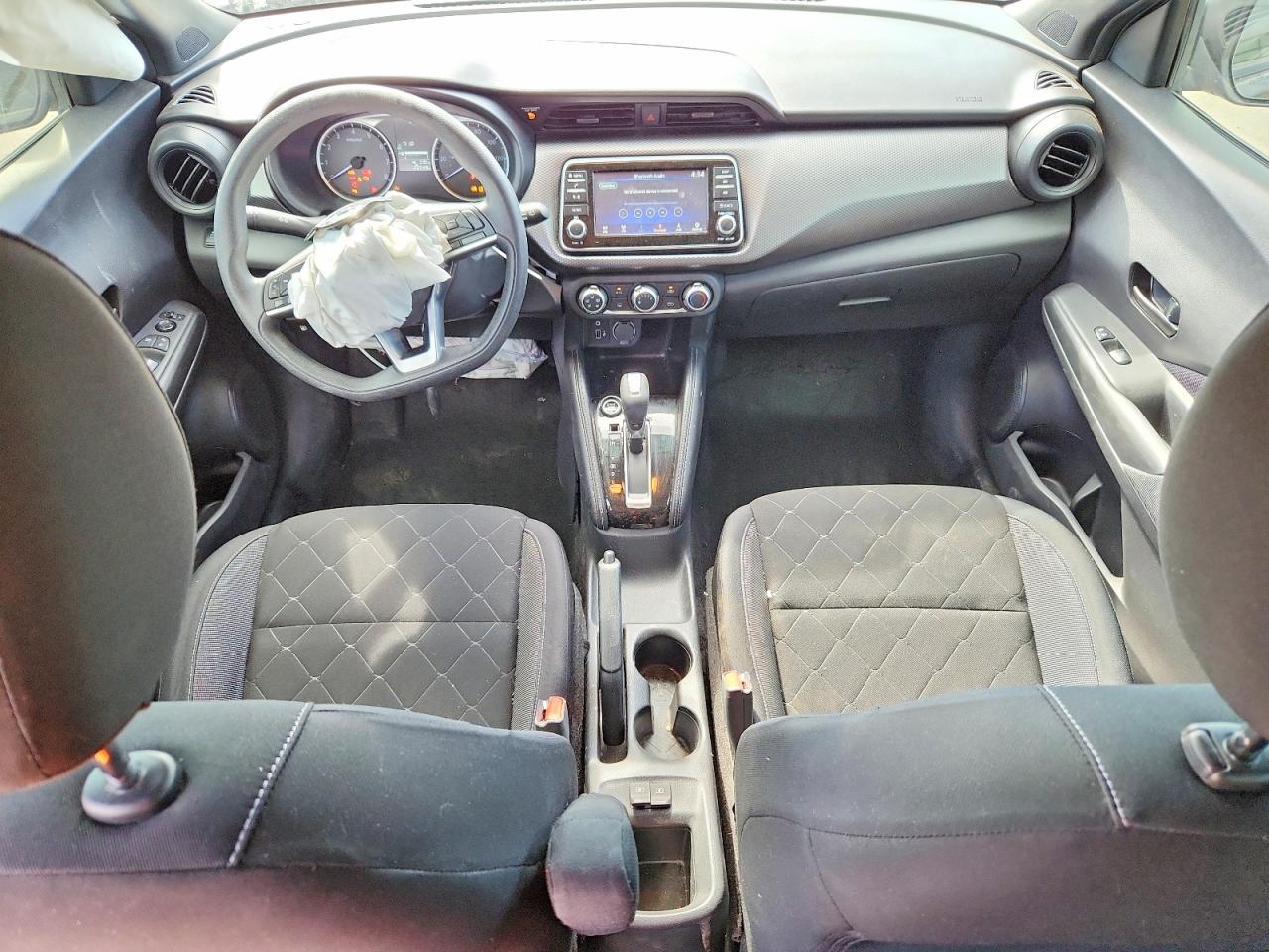 2019 Nissan Kicks S - zdjęcie 8