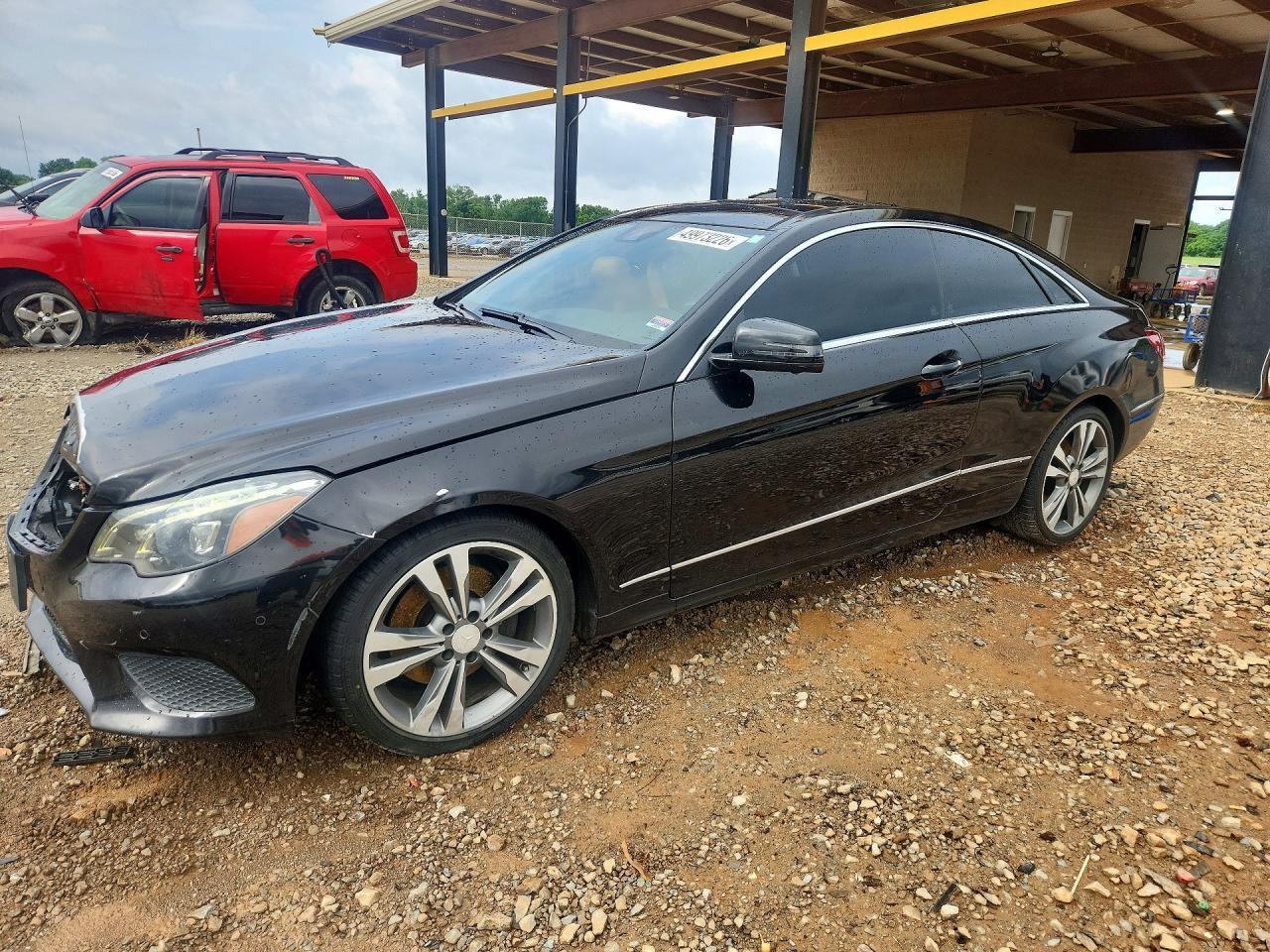 2014 Mercedes-Benz E 350 4Matic - zdjęcie główne