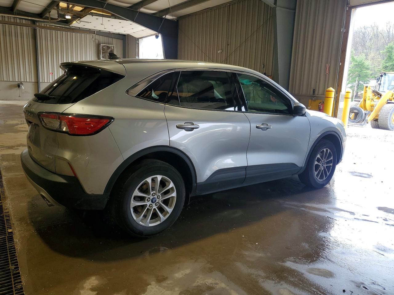 2022 Ford Escape Se - zdjęcie 3