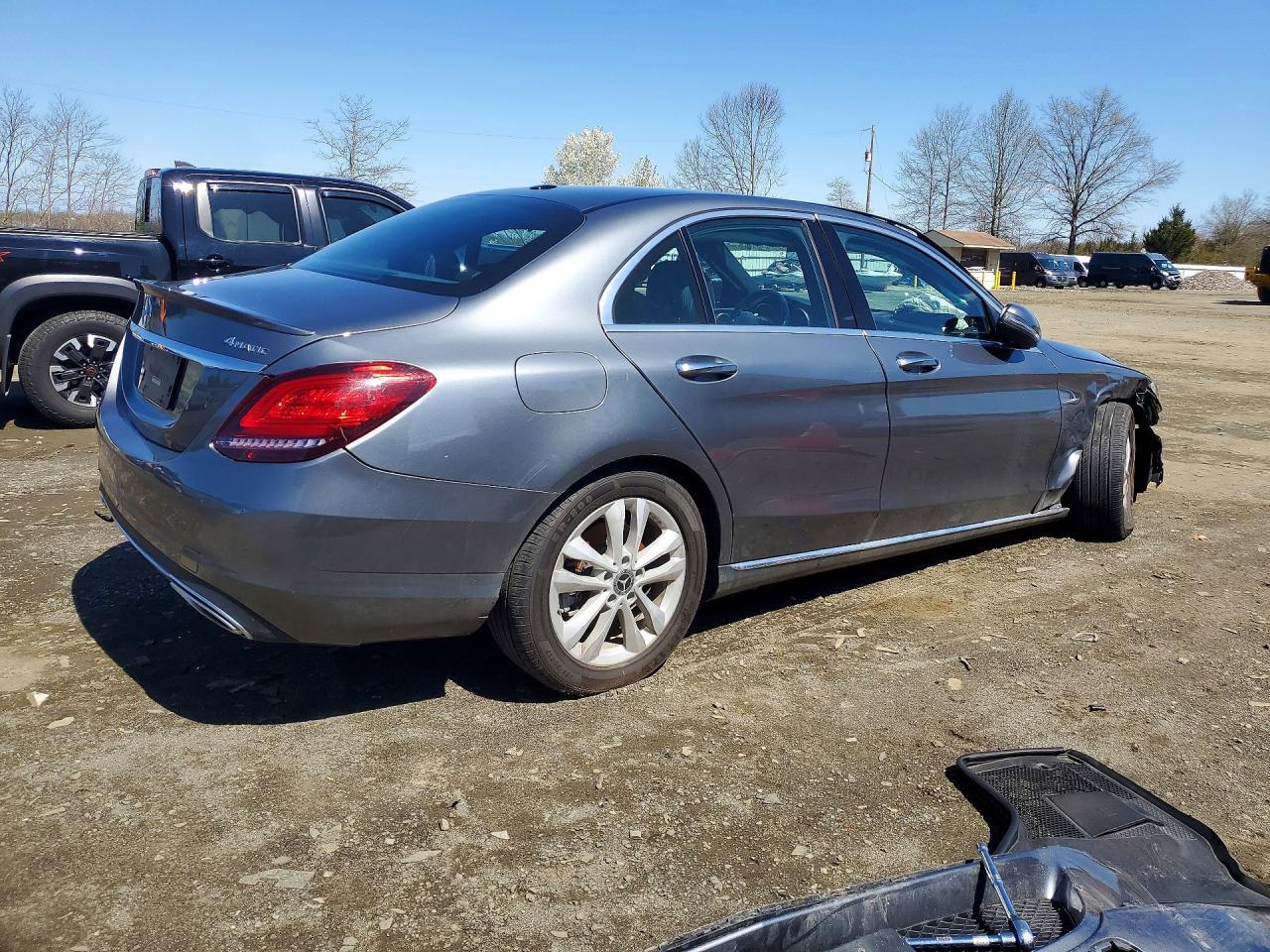 2019 Mercedes-Benz C 300 4Matic - zdjęcie 3