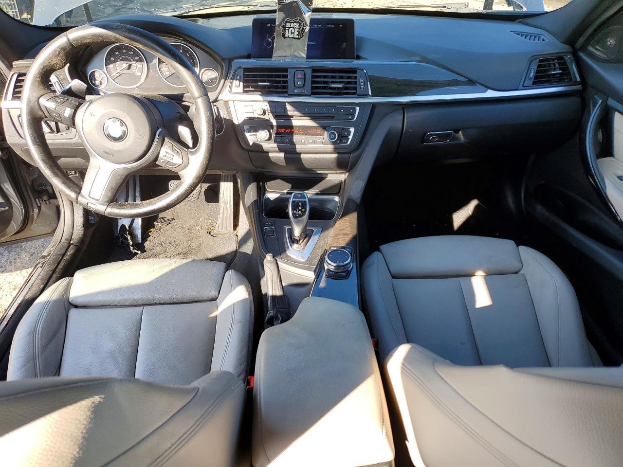 2015 BMW 335 Xi - zdjęcie 8