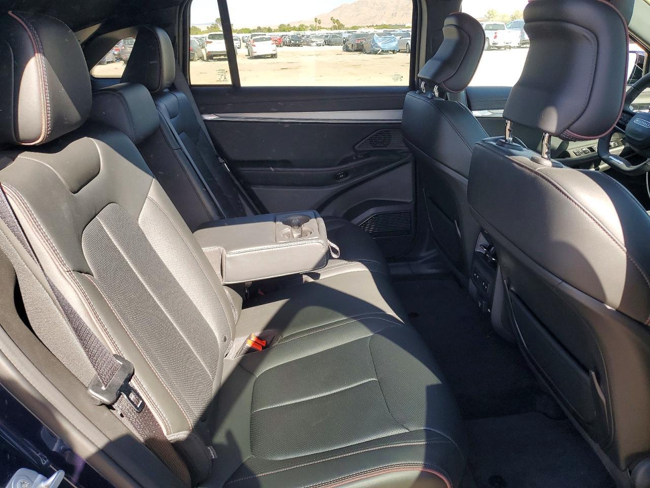 2025 Jeep Wagoneer S Launch Edition - zdjęcie 11