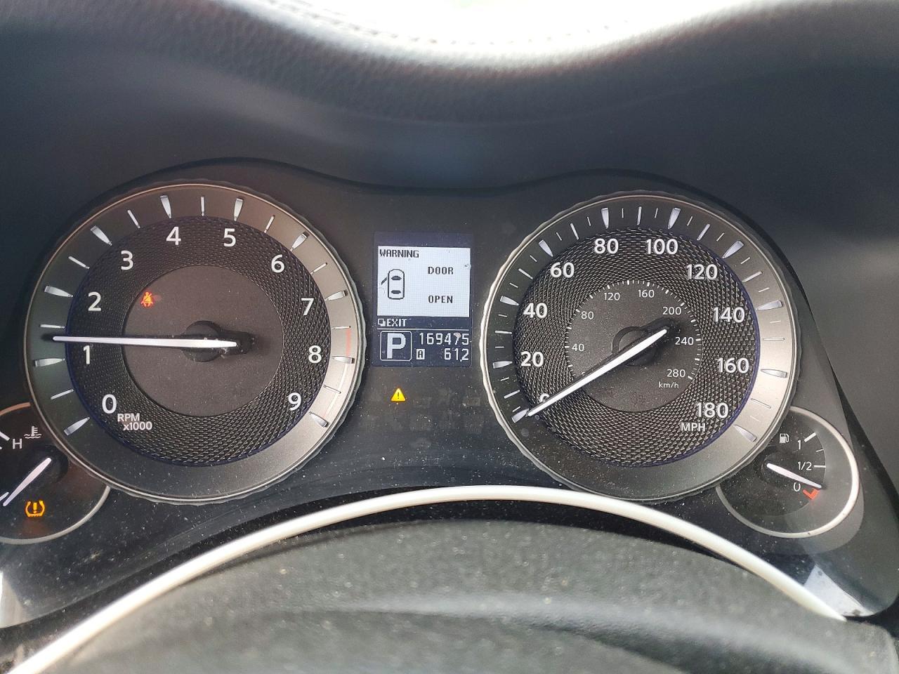2013 Infiniti M37 - zdjęcie 9