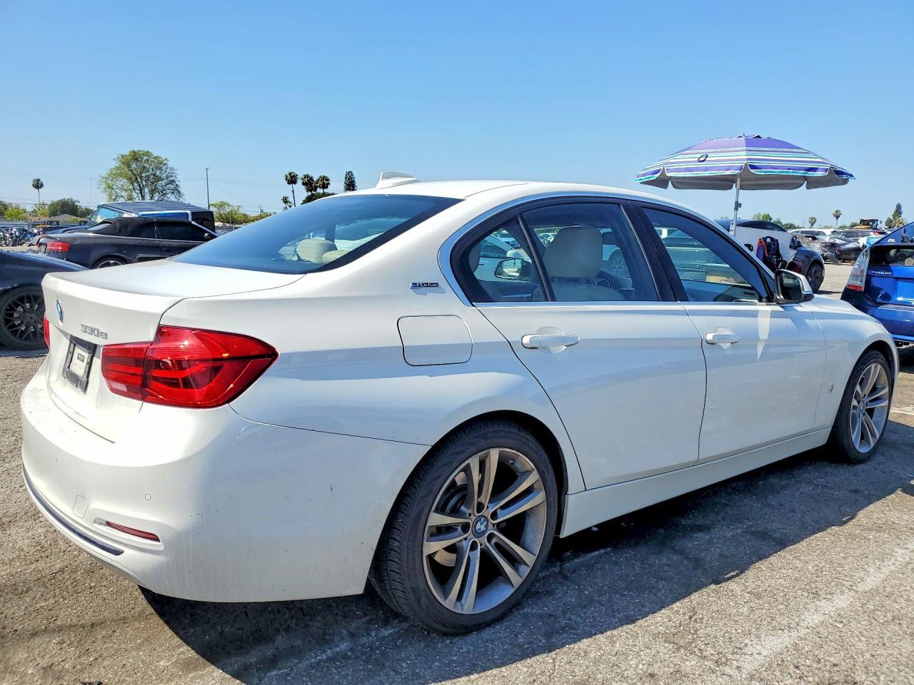 2018 BMW 330E - zdjęcie 3