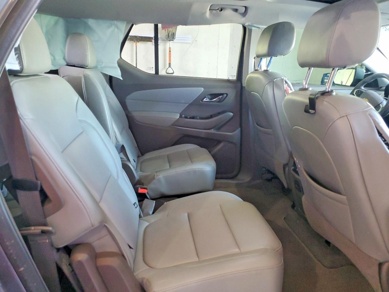 2020 Chevrolet Traverse Lt - zdjęcie 11