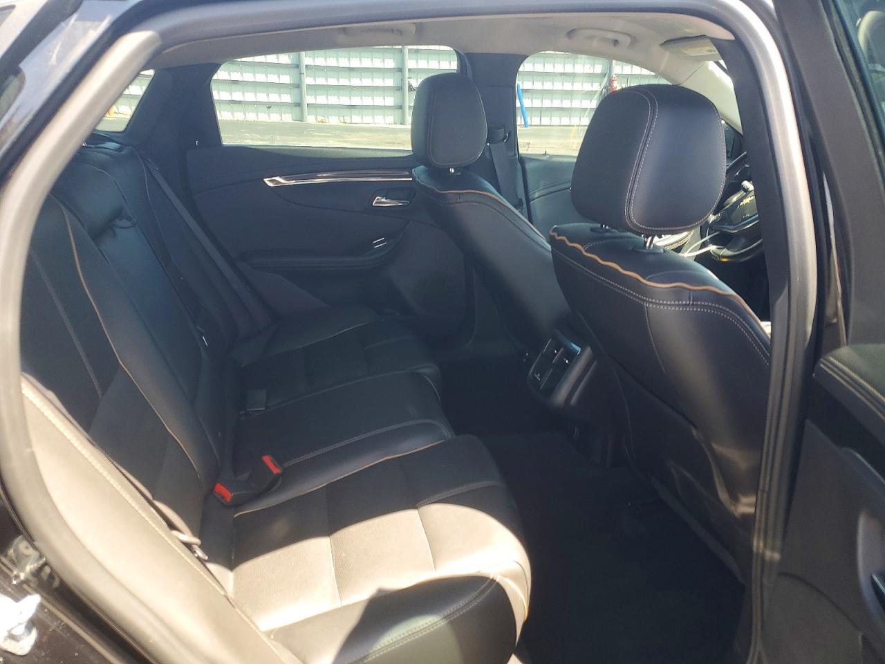 2018 Chevrolet Impala Premier - zdjęcie 10