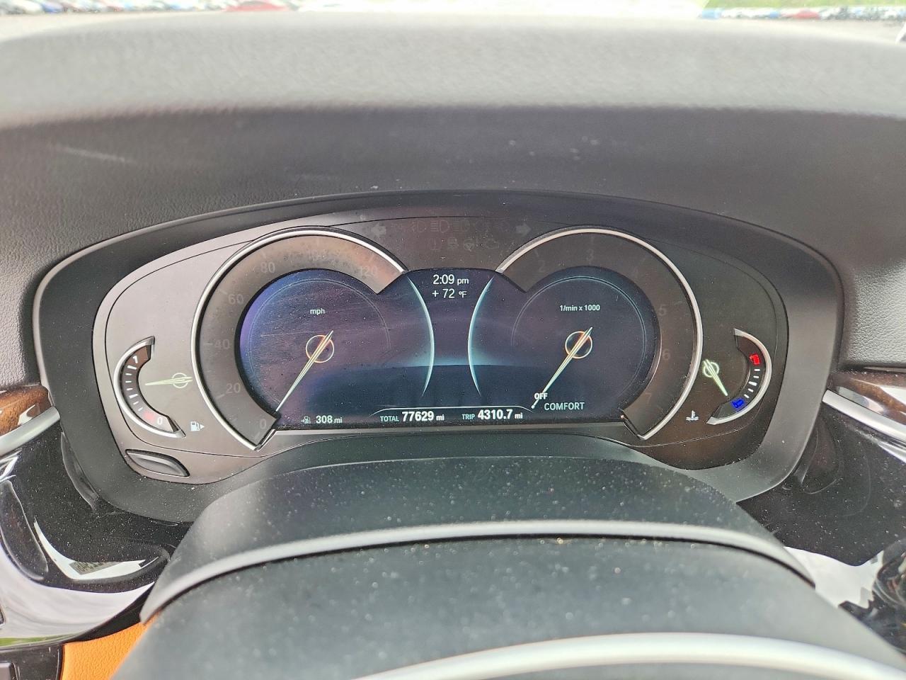 2018 BMW 530 Xi - zdjęcie 9