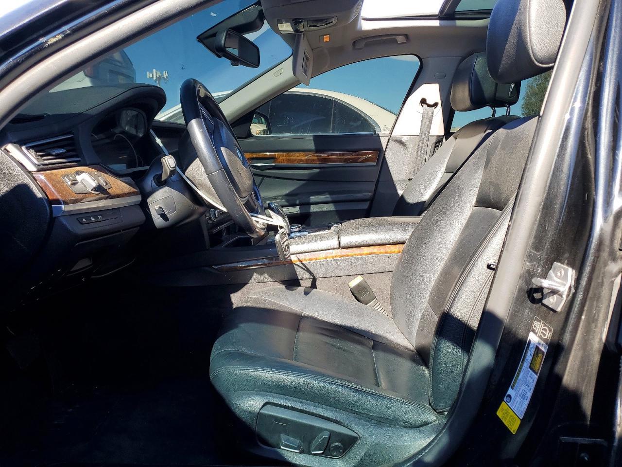2015 BMW 740 I - zdjęcie 7