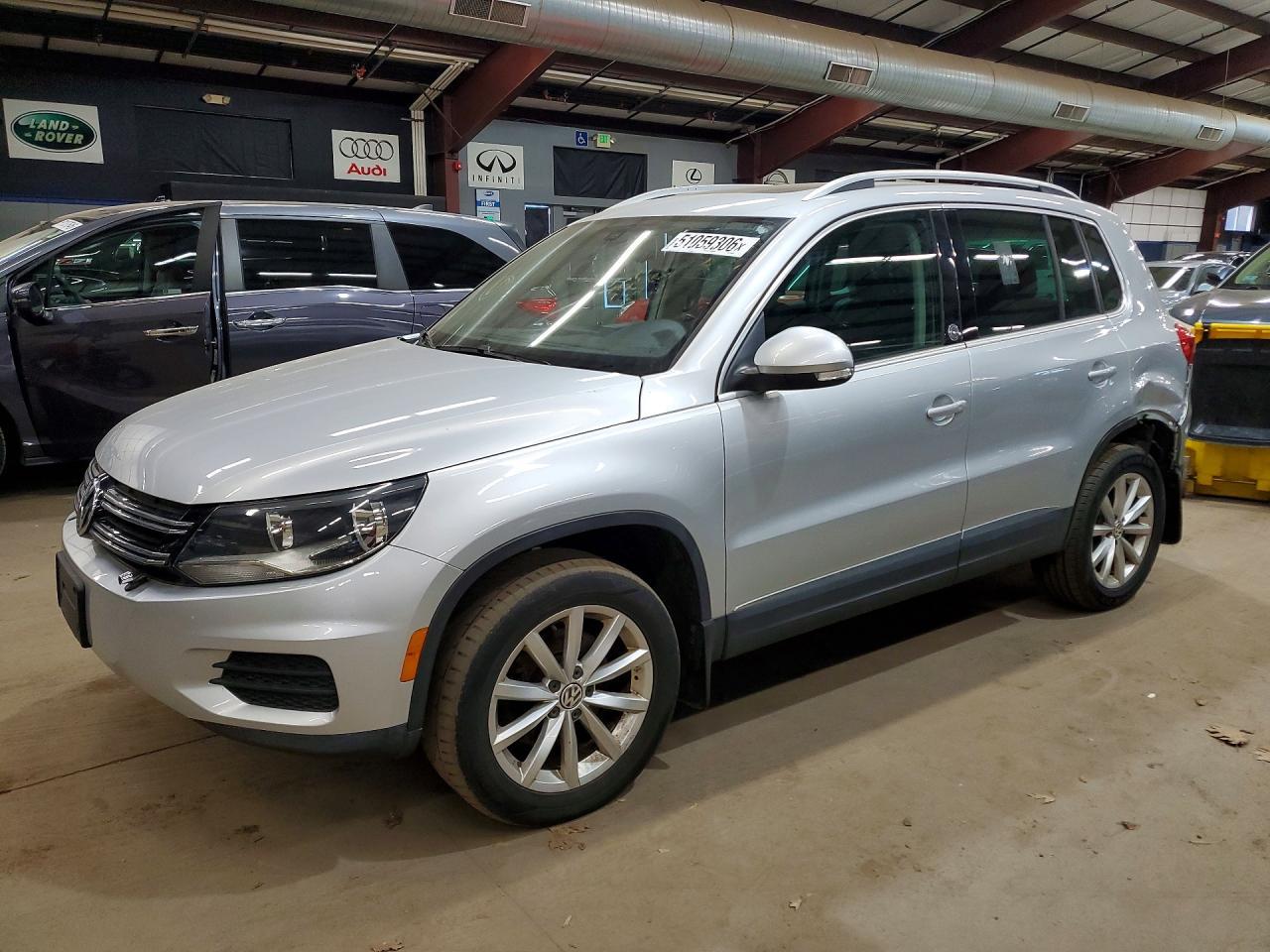 2017 Volkswagen Tiguan - zdjęcie główne