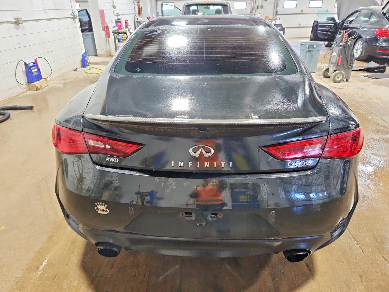 2018 Infiniti Q60 Red Sport 400 - zdjęcie 6