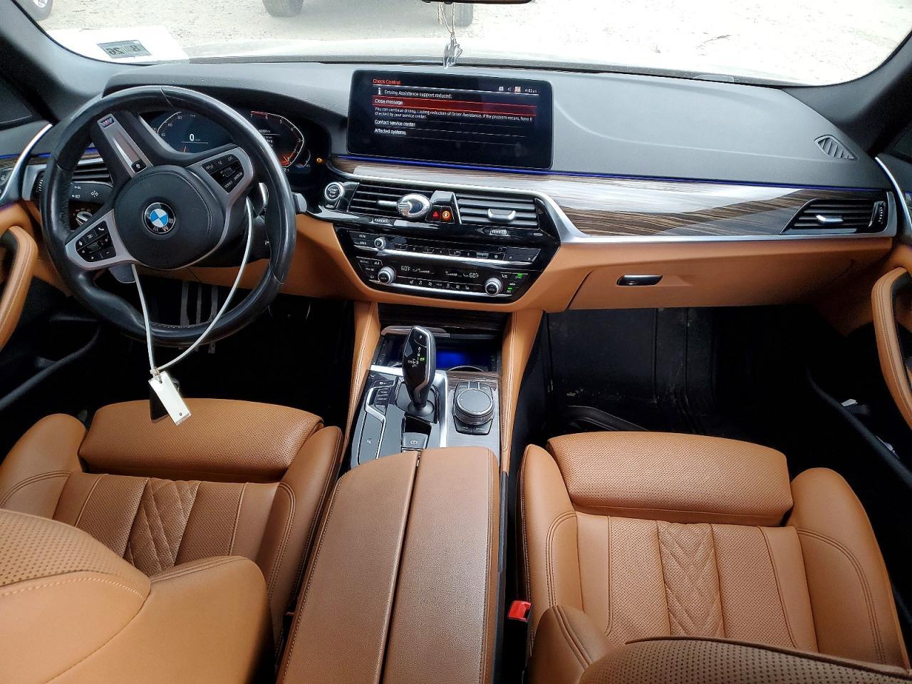 2021 BMW 530 Xi - zdjęcie 8