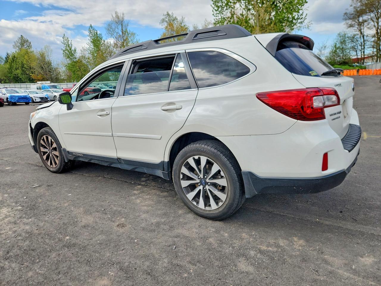 2015 Subaru Outback 2.5I Limited - zdjęcie 2
