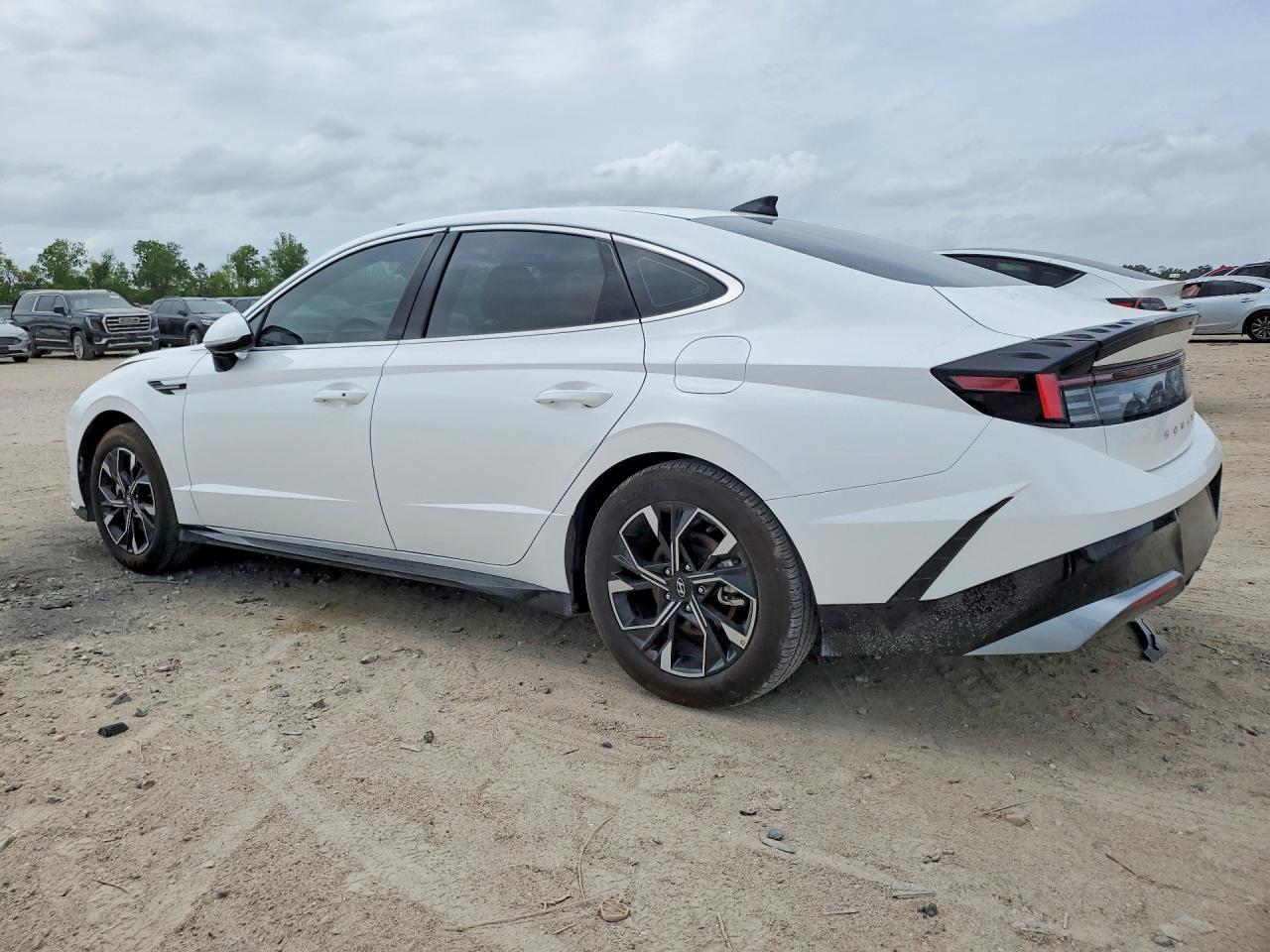 2025 Hyundai Sonata Sel - zdjęcie 2