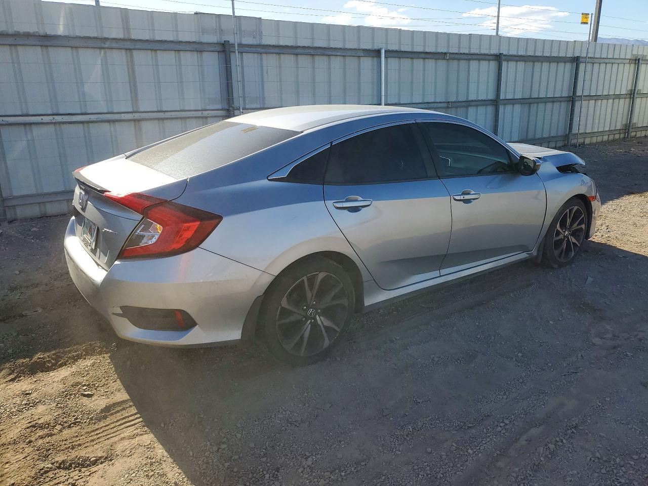2020 Honda Civic Sport - zdjęcie 3