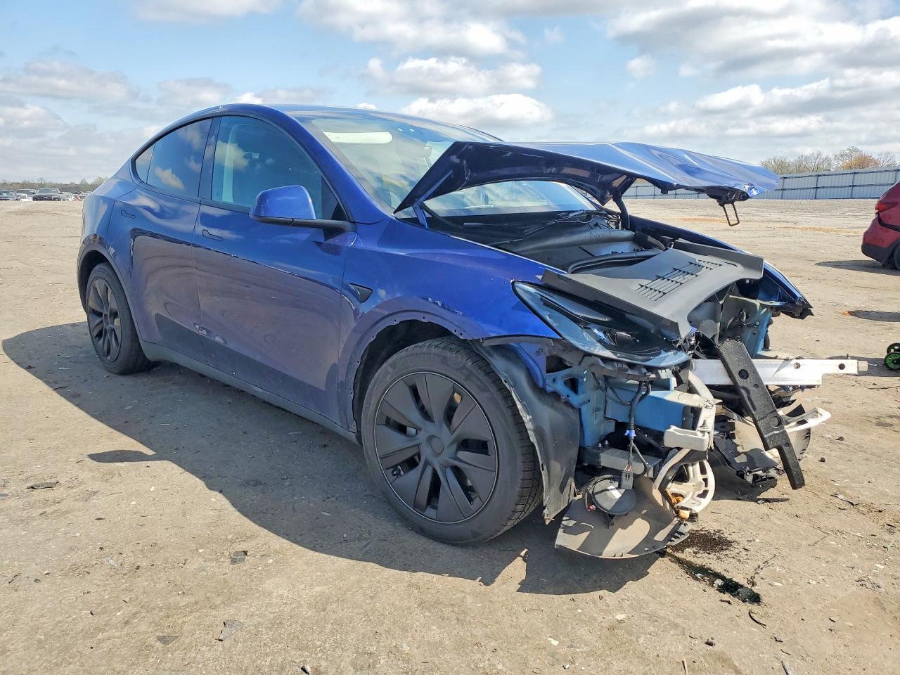 2025 Tesla Model Y - zdjęcie 4