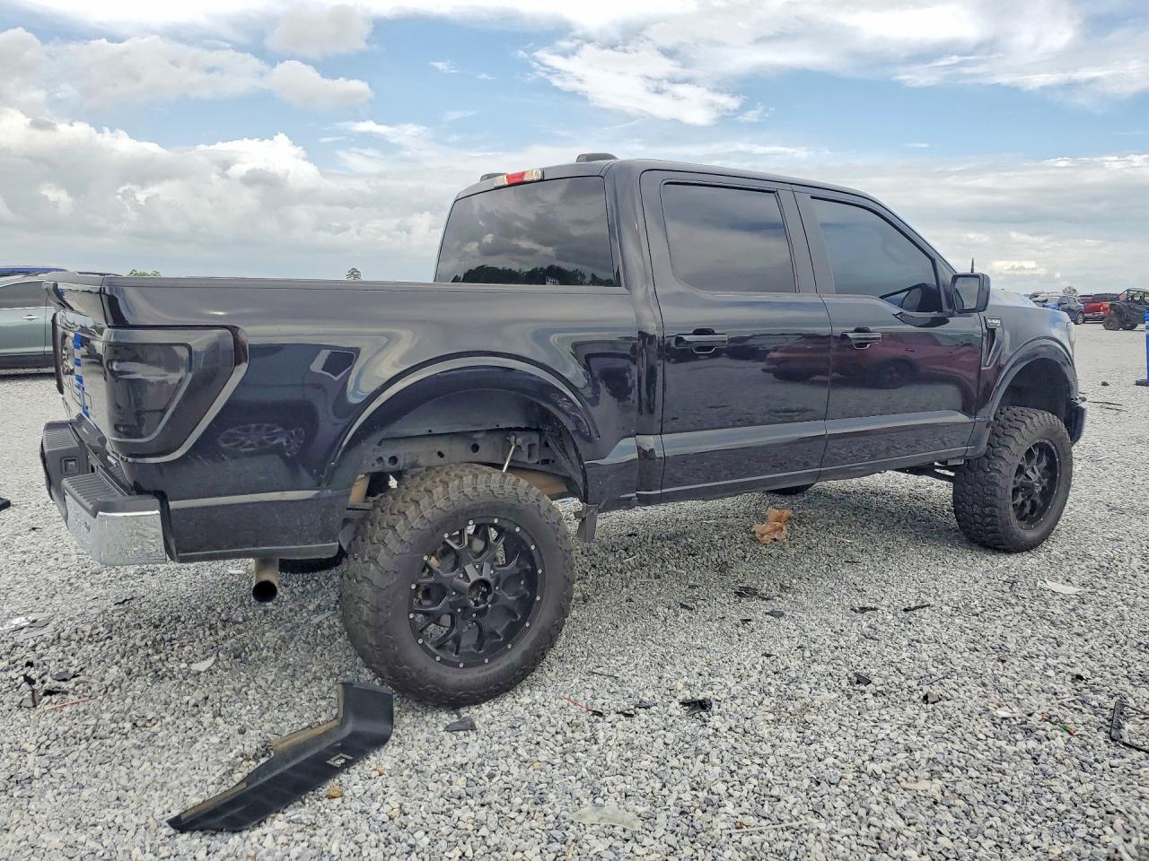 2023 Ford F150 Supercrew - zdjęcie 3