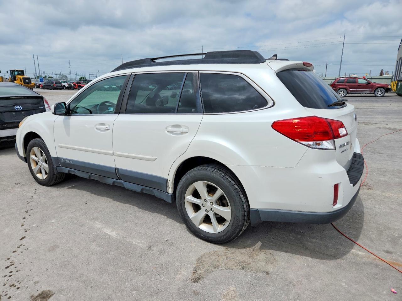 2013 Subaru Outback 2.5I Limited - zdjęcie 2