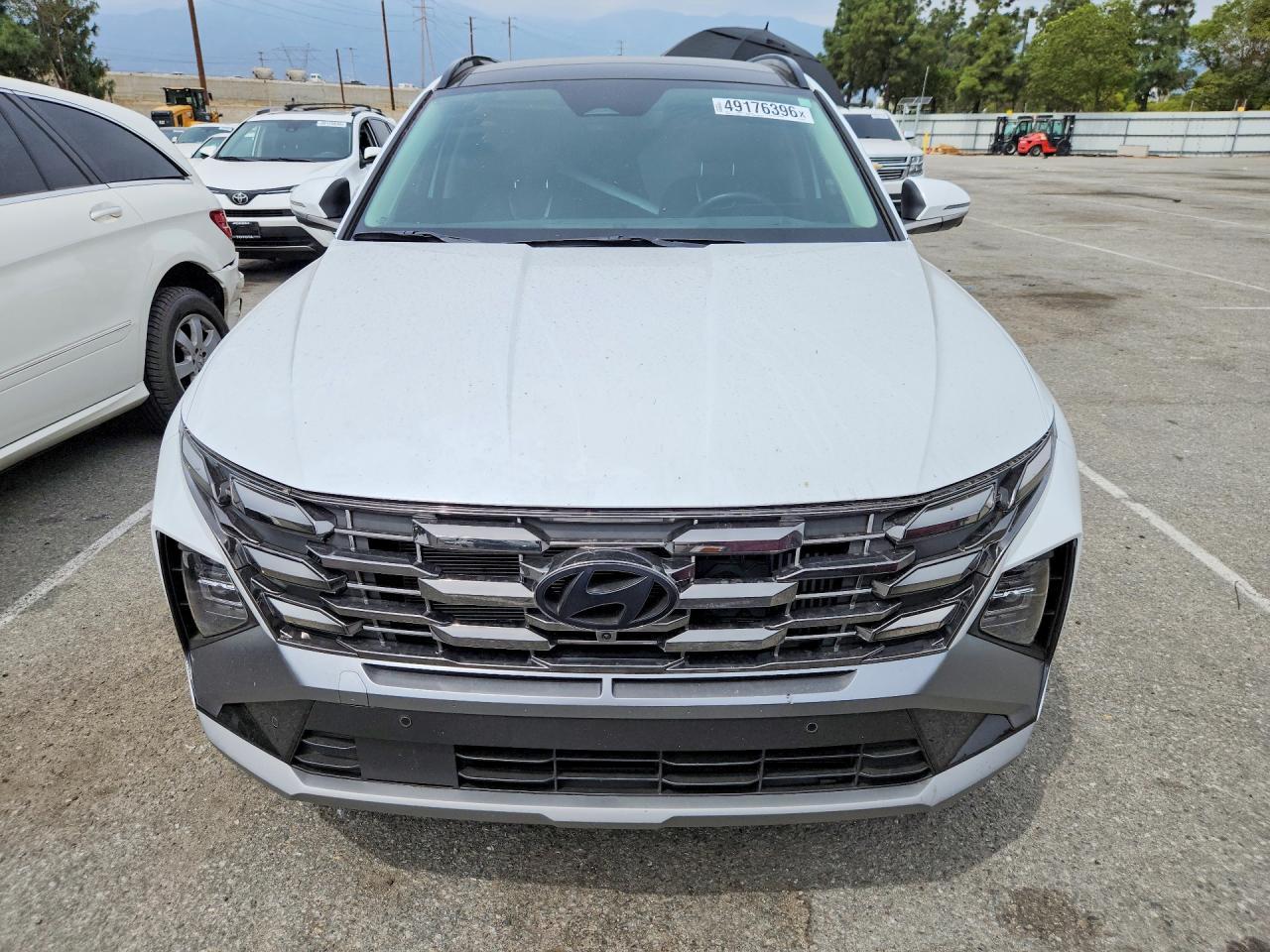 2025 Hyundai Tucson Hybrid Limited - zdjęcie 5