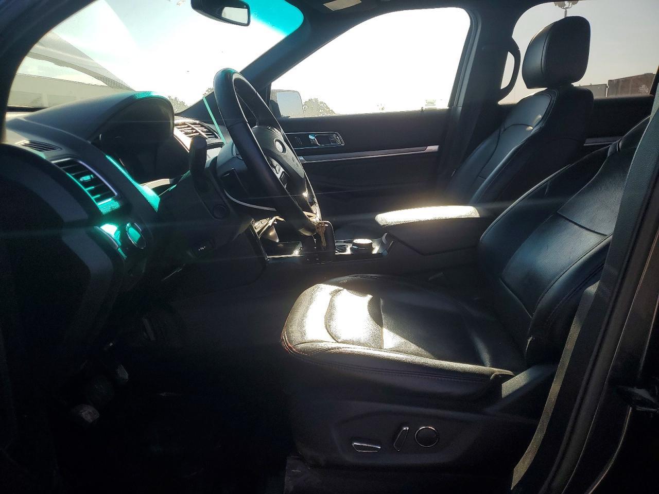 2017 Ford Explorer Sport - zdjęcie 7