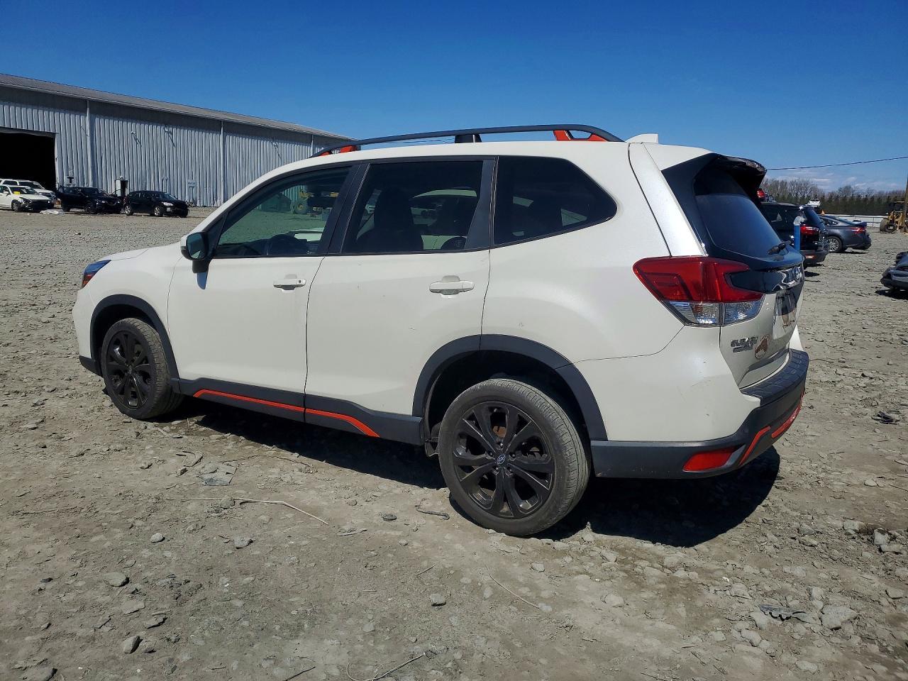 2019 Subaru Forester Sport - zdjęcie 2