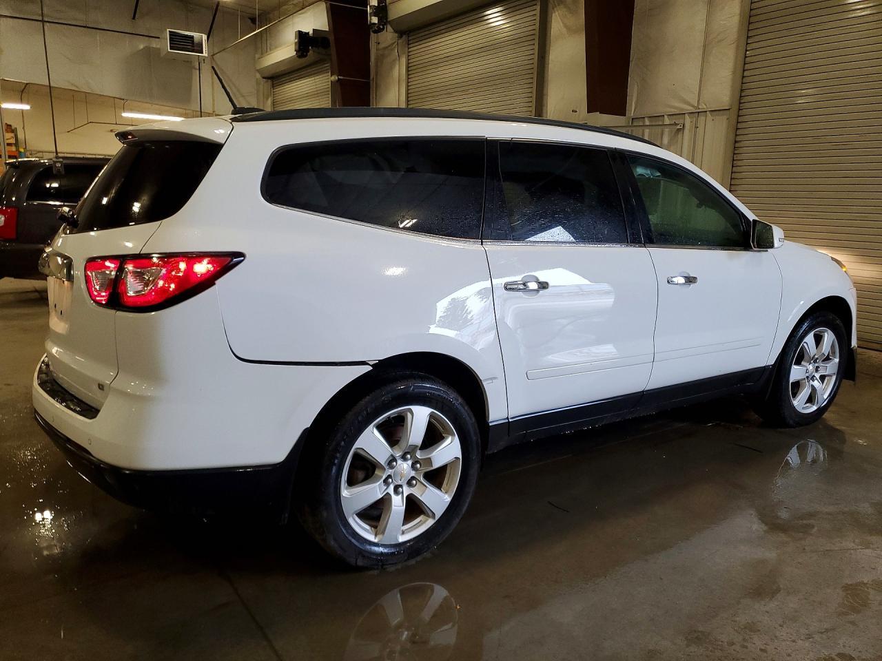 2017 Chevrolet Traverse Lt - zdjęcie 3