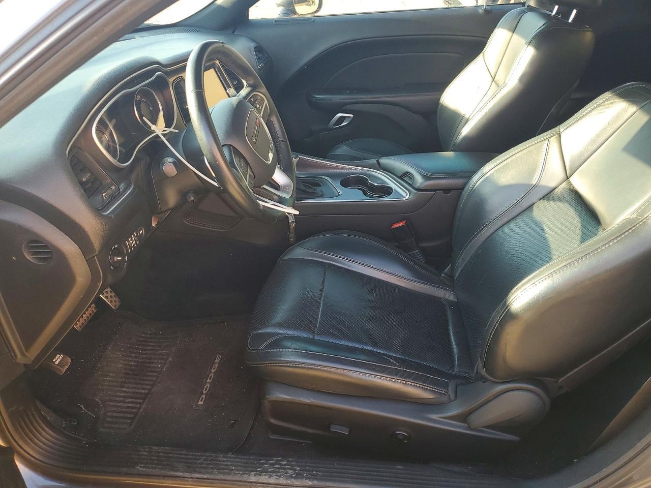 2016 Dodge Challenger Sxt - zdjęcie 7