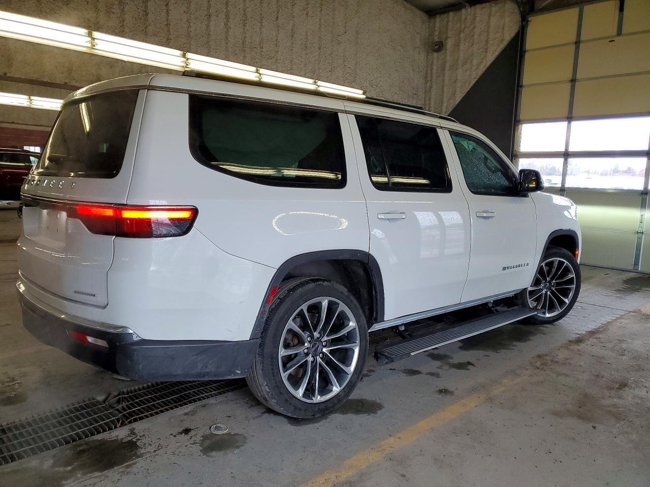 2022 Jeep Wagoneer Series Iii - zdjęcie 3