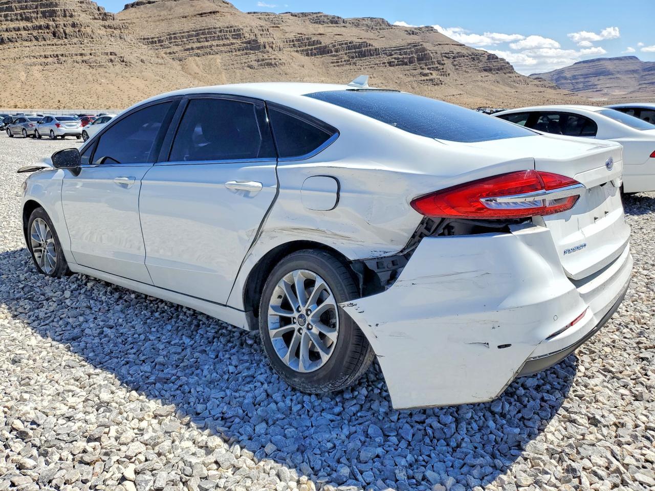2019 Ford Fusion Se - zdjęcie 2