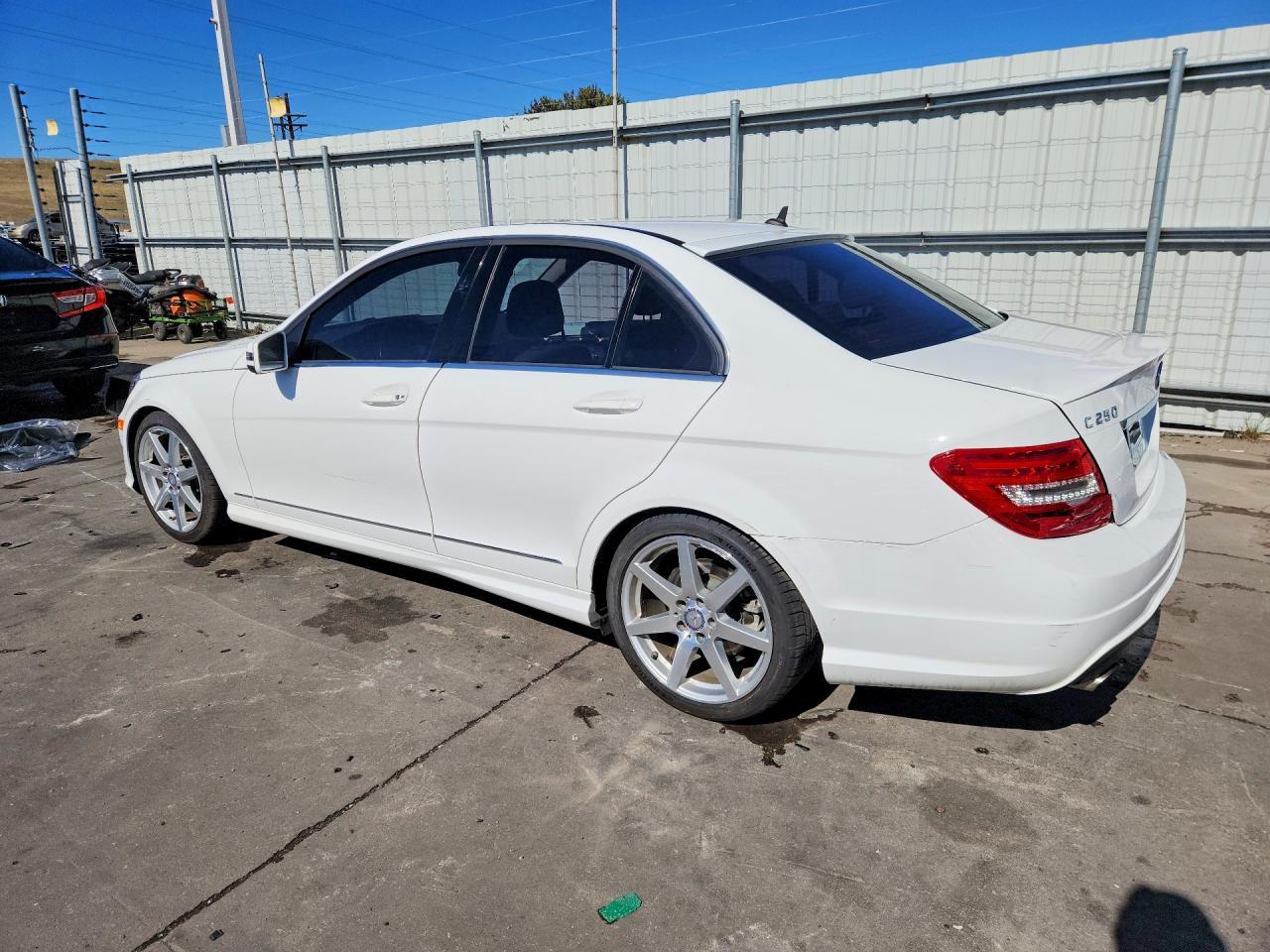 2014 Mercedes-Benz C 250 - zdjęcie 2