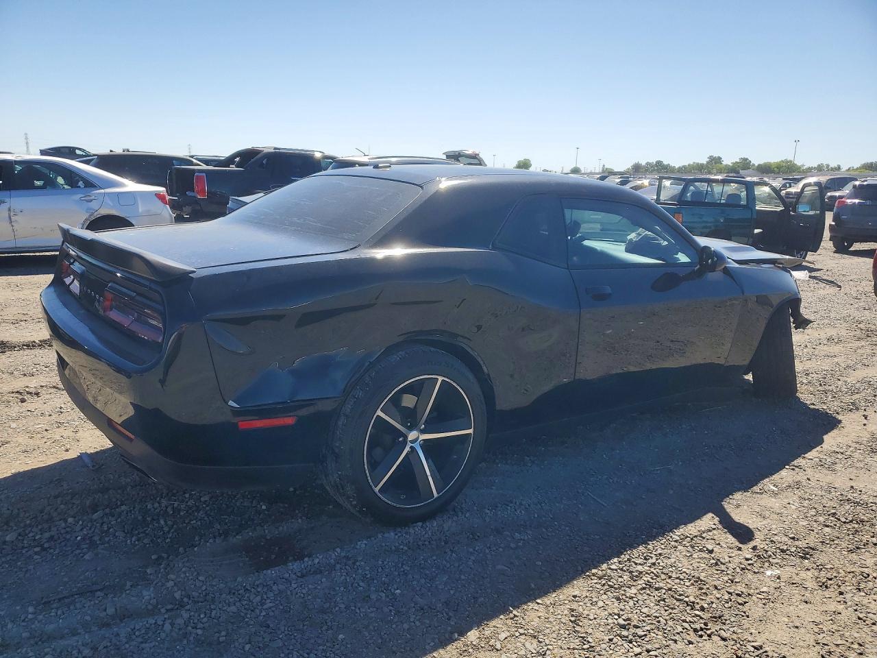 2015 Dodge Challenger Sxt - zdjęcie 3