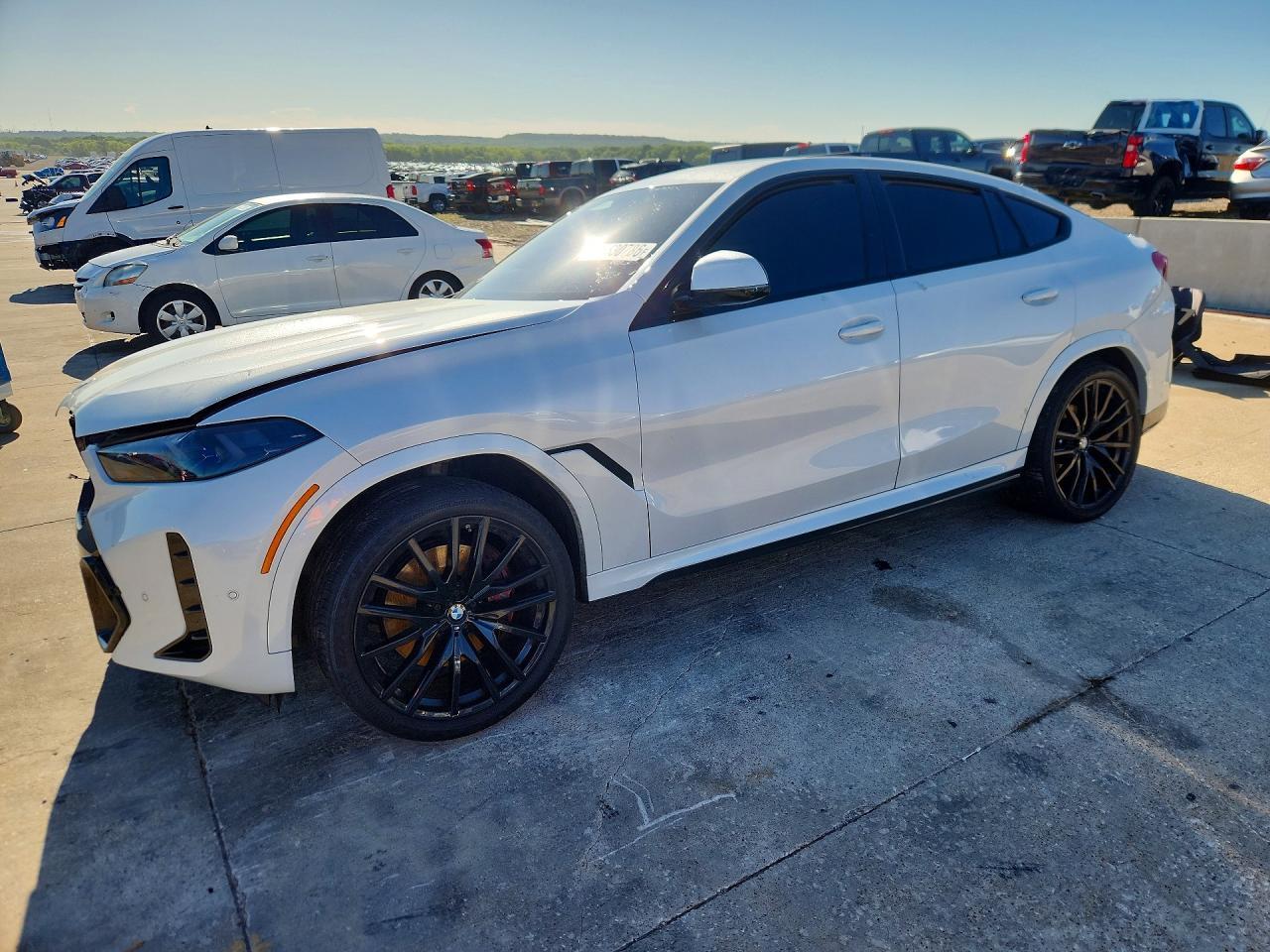 2025 BMW X6 xDrive40I - zdjęcie główne