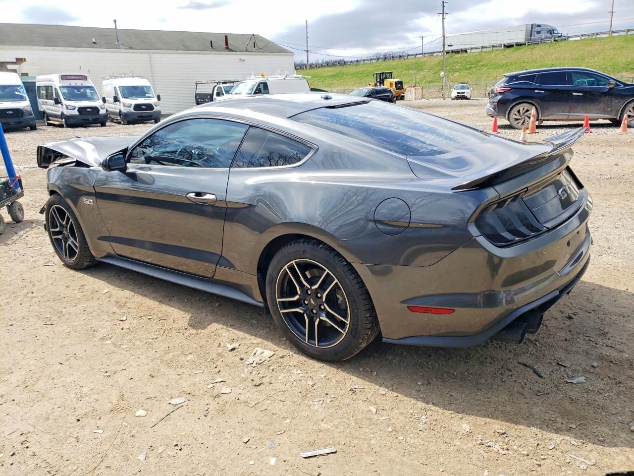 2020 Ford Mustang Gt - zdjęcie 2